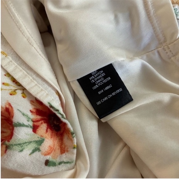 Torrid white floral top - Picture 6 of 6